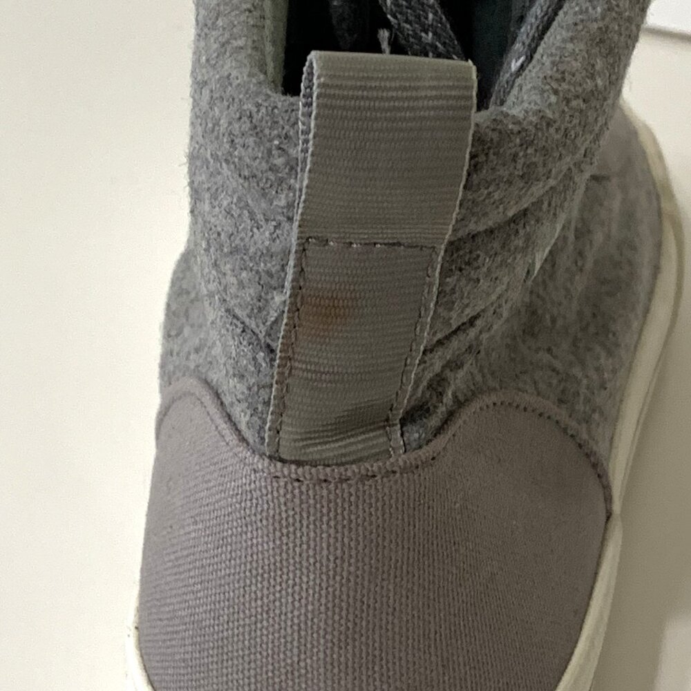 NWOT High-Top Keds Sneakers Women Size 7 Gray Textured - Picture 10 of 10